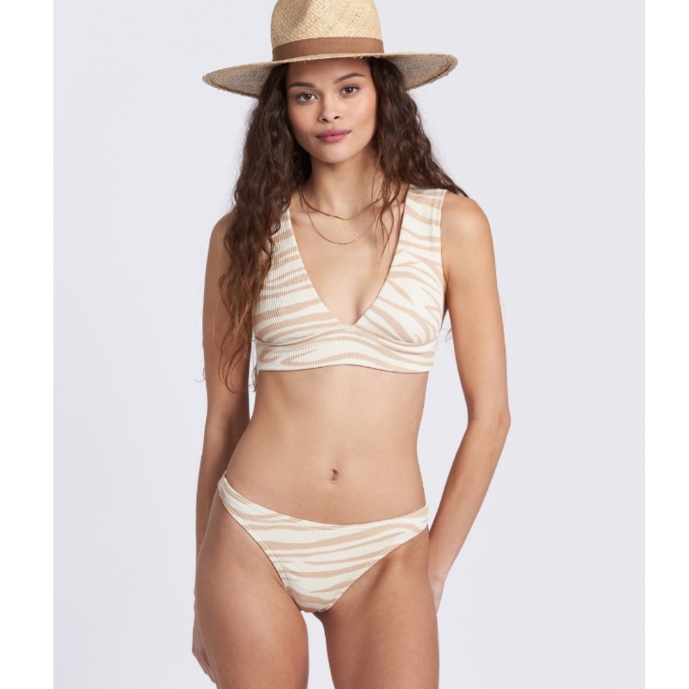🔥🔥BILLABONG - WILD PLUNGE TANGA SET🔥🔥 - Picture 8 of 9